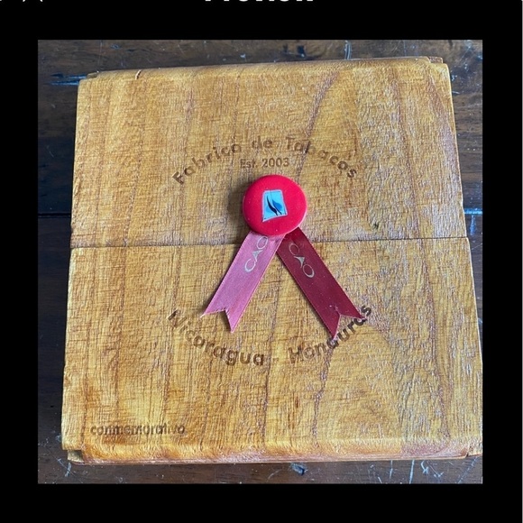 Cigar BOX STORAGE CASE - Picture 2 of 7